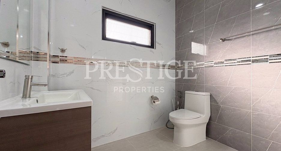 For sale 4 bedrooms house in Bang Lamung, Chonburi