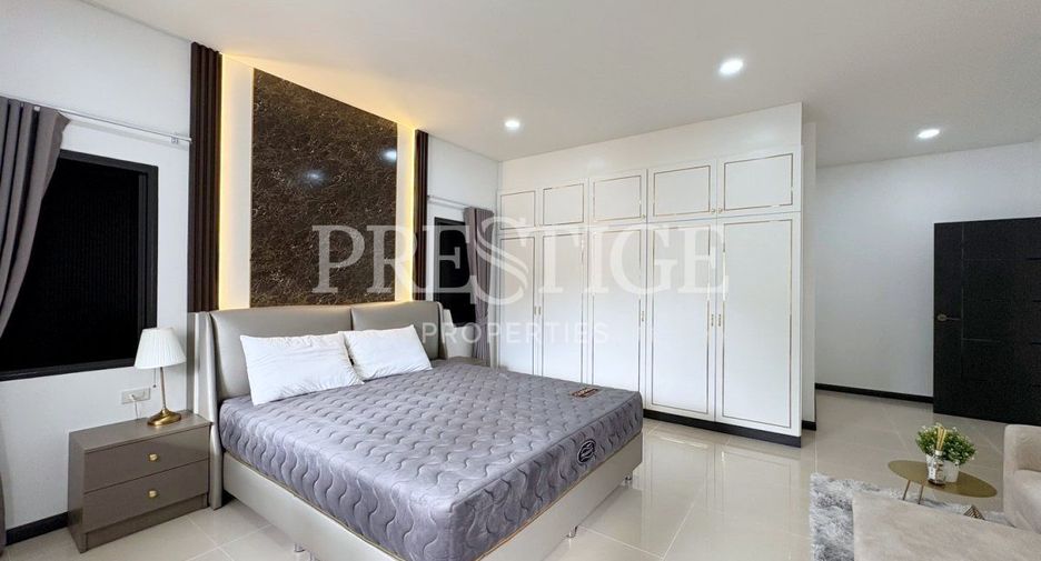 For sale 4 bedrooms house in Bang Lamung, Chonburi