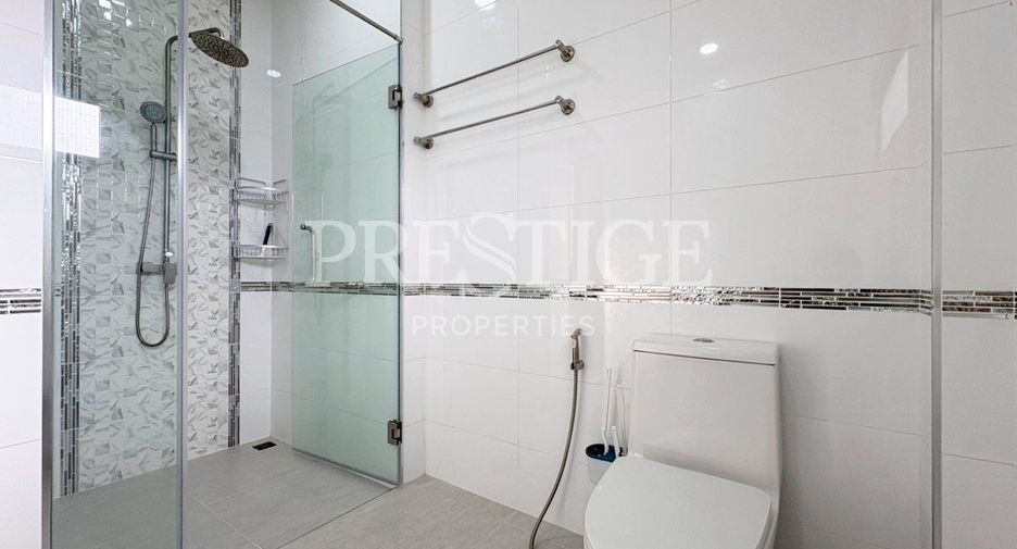 For sale 4 bedrooms house in Bang Lamung, Chonburi