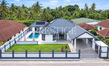 For sale 4 bedrooms house in Bang Lamung, Chonburi