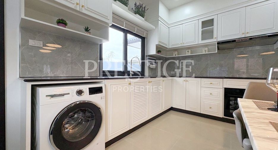 For sale 4 bedrooms house in Bang Lamung, Chonburi