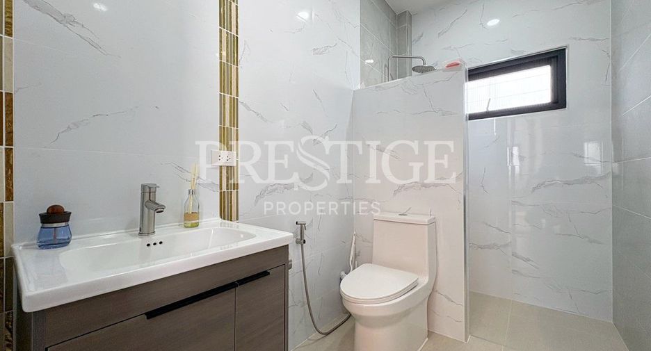 For sale 4 bedrooms house in Bang Lamung, Chonburi