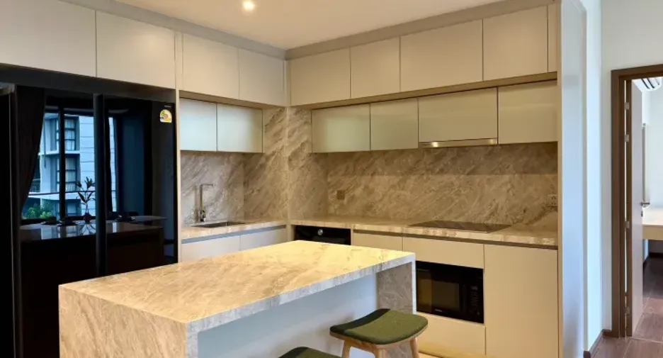 For rent 2 bedrooms condo in Khlong Toei, Bangkok