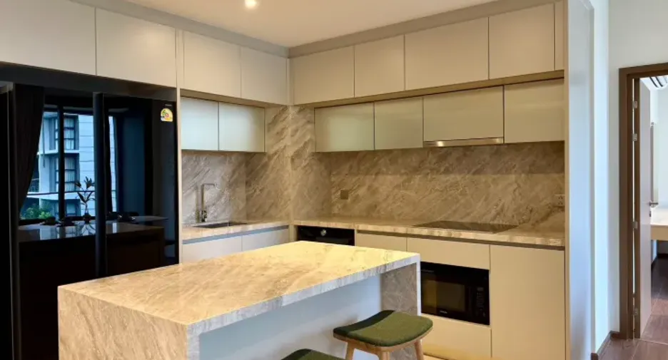 For rent 2 bedrooms condo in Khlong Toei, Bangkok