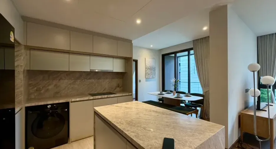 For rent 2 bedrooms condo in Khlong Toei, Bangkok
