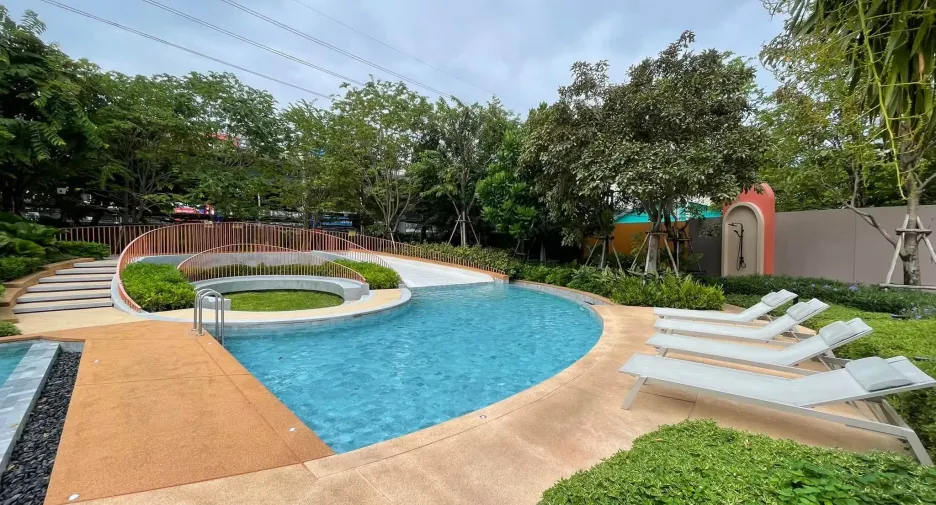 For rent studio condo in Bang Kapi, Bangkok