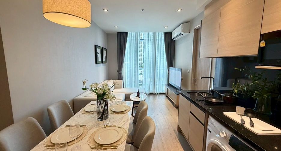 À vendre 2 chambres condo à Khlong Toei, Bangkok