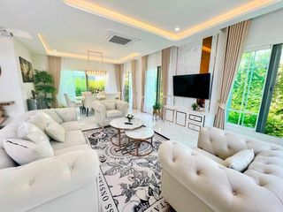 À vendre 4 chambres maison de ville à Bang Phli, Samut Prakan