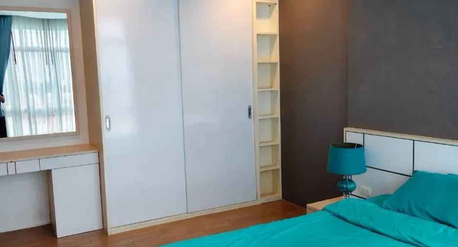 Condo en alquiler de 2 habitaciones en Mueang Phuket, Phuket