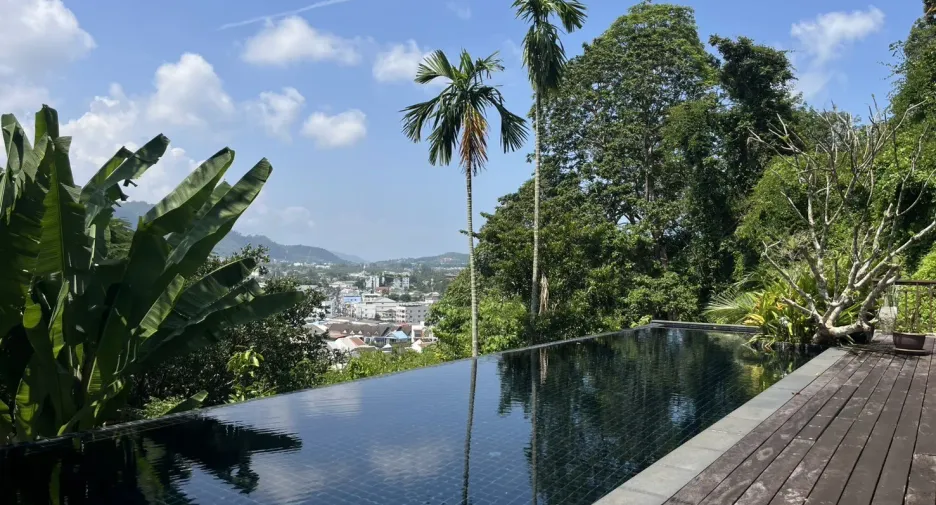 À louer 1 chambre maison à Mueang Phuket, Phuket