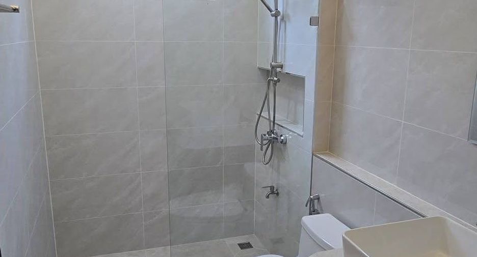 For rent 2 bedrooms house in Saraphi, Chiang Mai