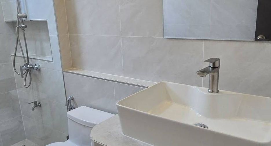 For rent 2 bedrooms house in Saraphi, Chiang Mai