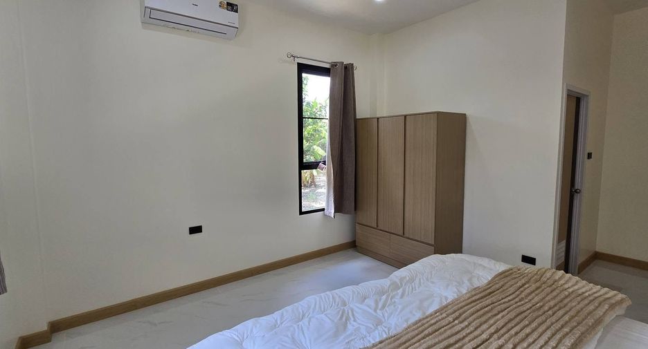 For rent 2 bedrooms house in Saraphi, Chiang Mai