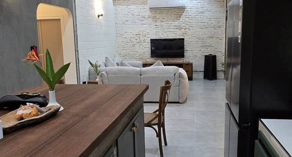 For rent 2 bedrooms house in Saraphi, Chiang Mai