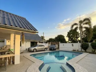 For sale 4 bedrooms villa in Pran Buri, Prachuap Khiri Khan