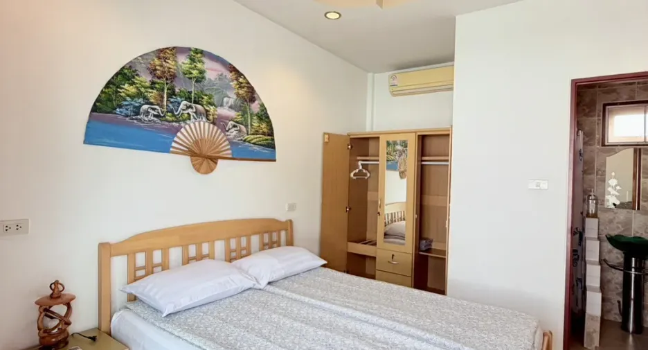For sale 4 bedrooms villa in Pran Buri, Prachuap Khiri Khan