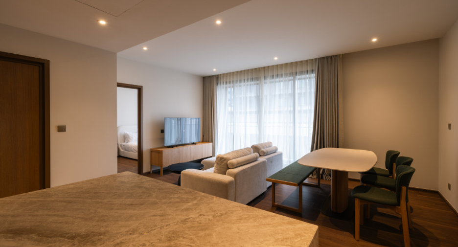 For rent 2 bedrooms condo in Khlong Toei, Bangkok