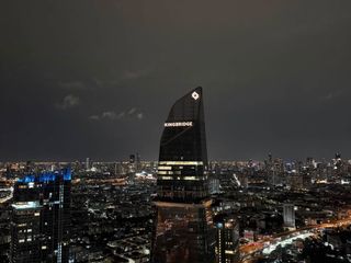 For sale 4 bedrooms condo in Yan Nawa, Bangkok