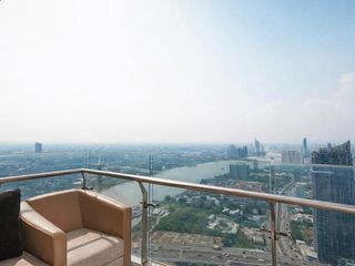 For sale 4 bedrooms condo in Yan Nawa, Bangkok