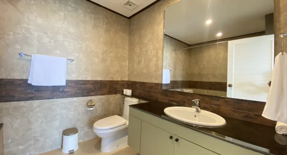 For rent 2 bedrooms condo in Kathu, Phuket