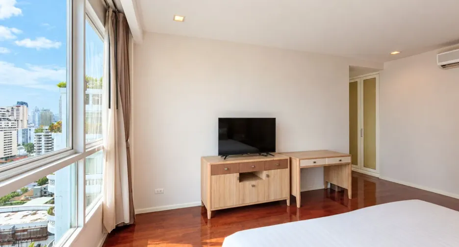 Apartment zur Miete mit 3 Zimmer in Khlong Toei, Bangkok