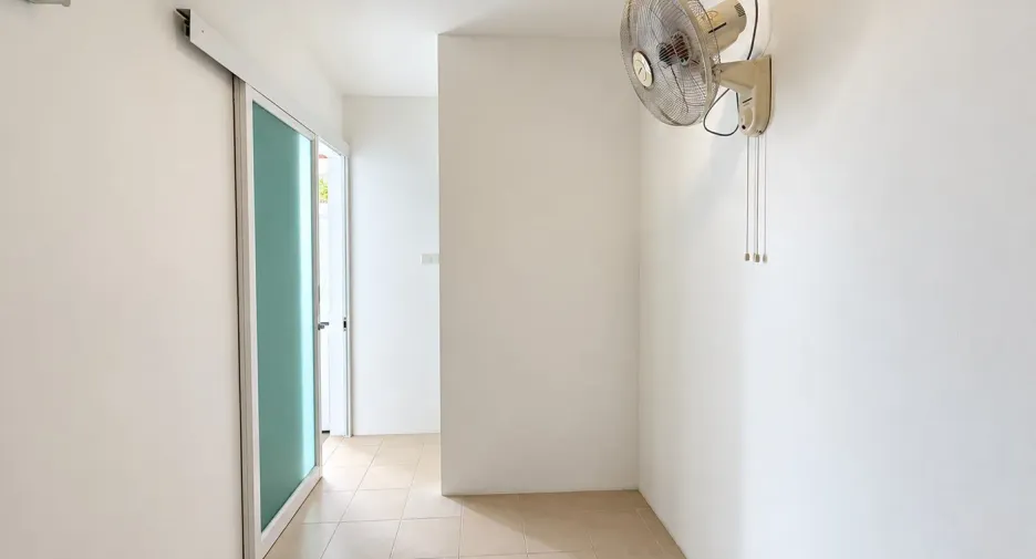 Apartment zur Miete mit 3 Zimmer in Khlong Toei, Bangkok