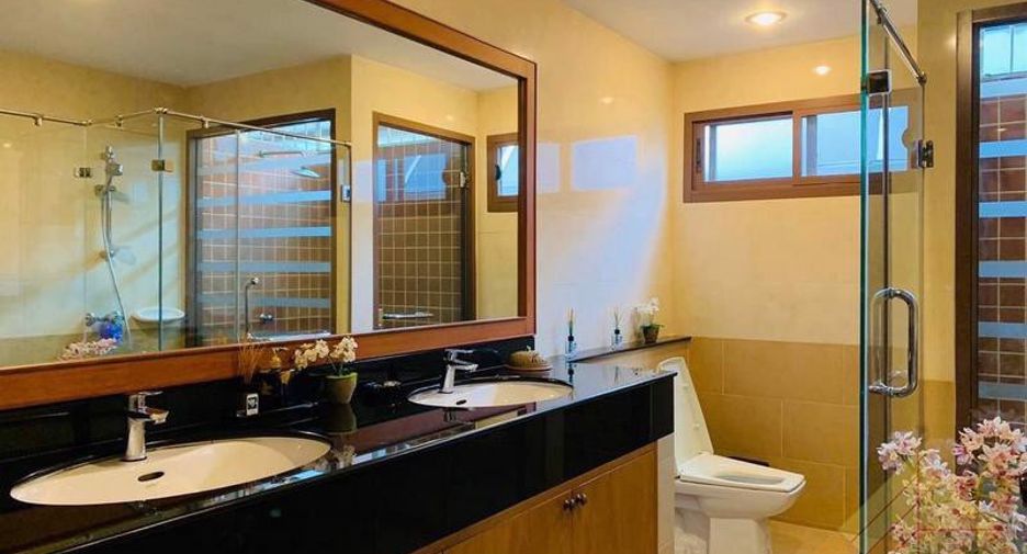 For rent 3 ベッドルーム house in Huay Yai, Pattaya