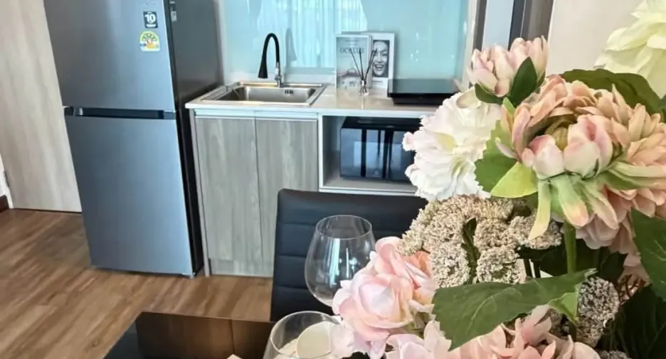 For sale 1 bed condo in Bangkok Noi, Bangkok