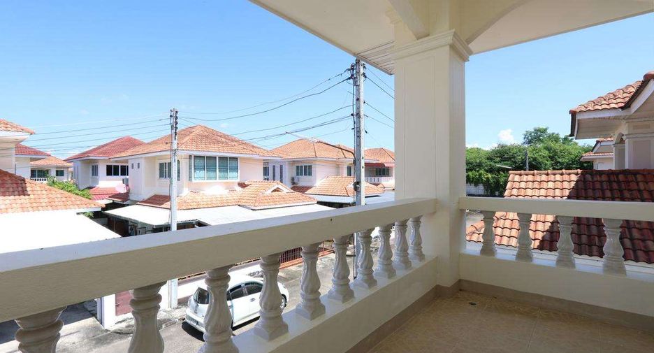 For rent 3 bedrooms house in San Kamphaeng, Chiang Mai