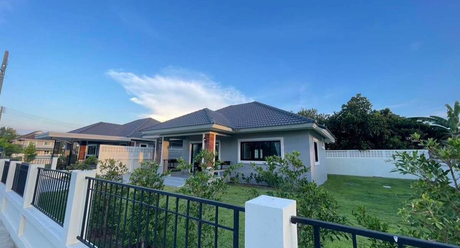 For rent 3 bedrooms house in San Sai, Chiang Mai