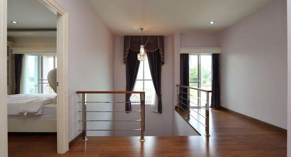 For rent 4 bedrooms house in San Sai, Chiang Mai