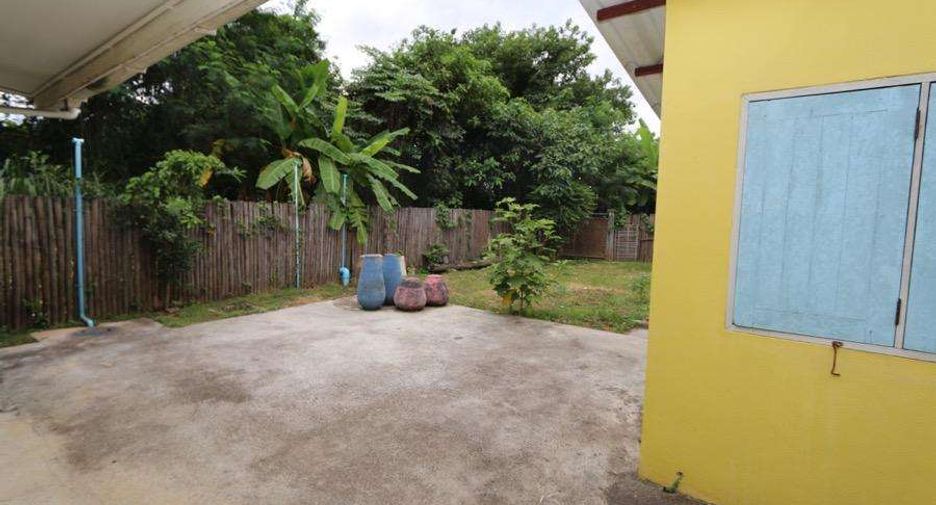 Haus zum Kauf mit 1 Zimmer in Saraphi, Chiang Mai