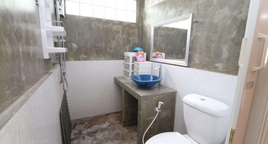 Haus zum Kauf mit 1 Zimmer in Saraphi, Chiang Mai