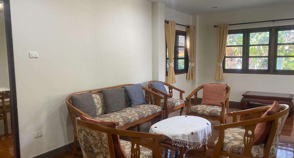 Haus zur Miete mit 4 Zimmer in Mueang Chiang Mai, Chiang Mai