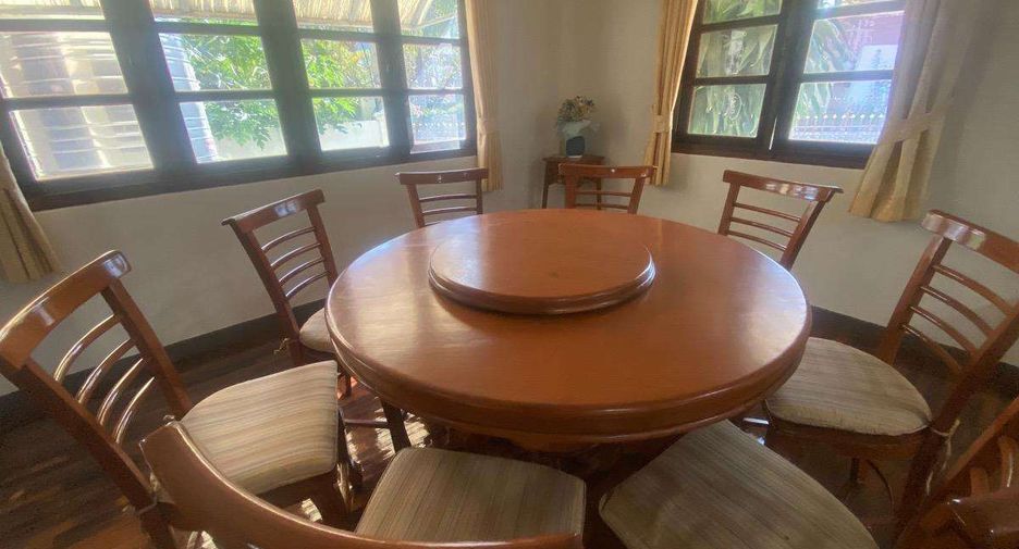 Haus zur Miete mit 4 Zimmer in Mueang Chiang Mai, Chiang Mai