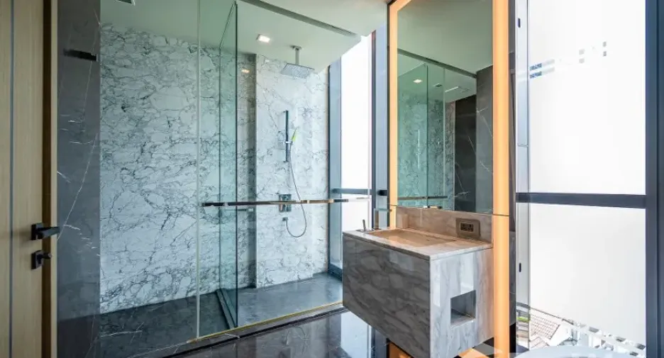 For rent 2 ベッドルーム condo in Watthana, Bangkok