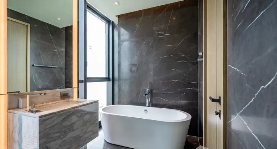 For rent 2 ベッドルーム condo in Watthana, Bangkok