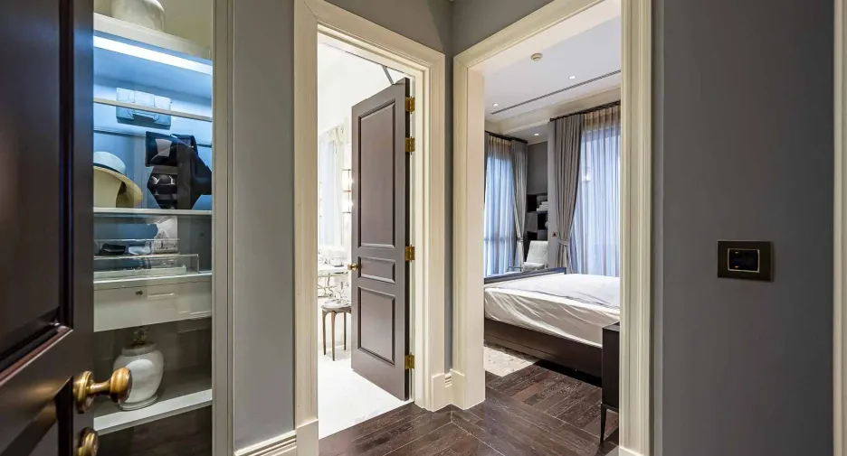 For rent 2 bedrooms condo in Pathum Wan, Bangkok