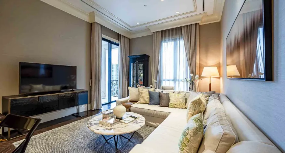 For rent 2 bedrooms condo in Pathum Wan, Bangkok