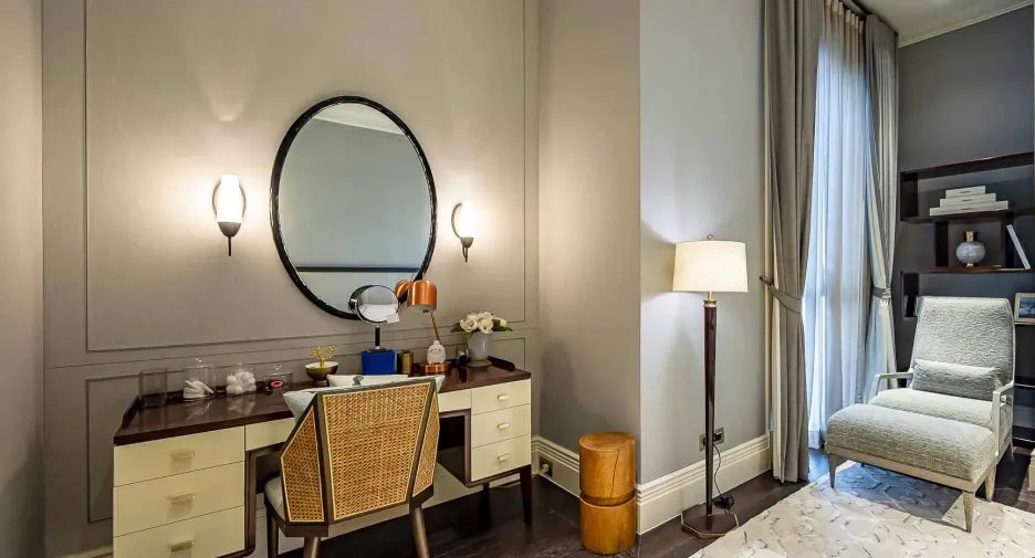 For rent 2 bedrooms condo in Pathum Wan, Bangkok