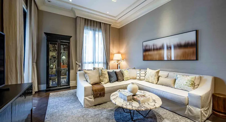 For rent 2 bedrooms condo in Pathum Wan, Bangkok