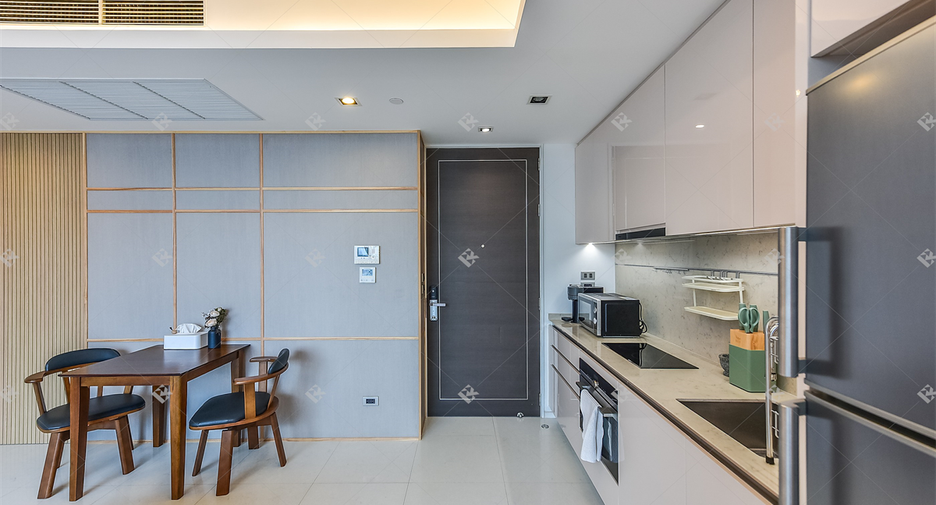 For rent 1 bed condo in Sathon, Bangkok