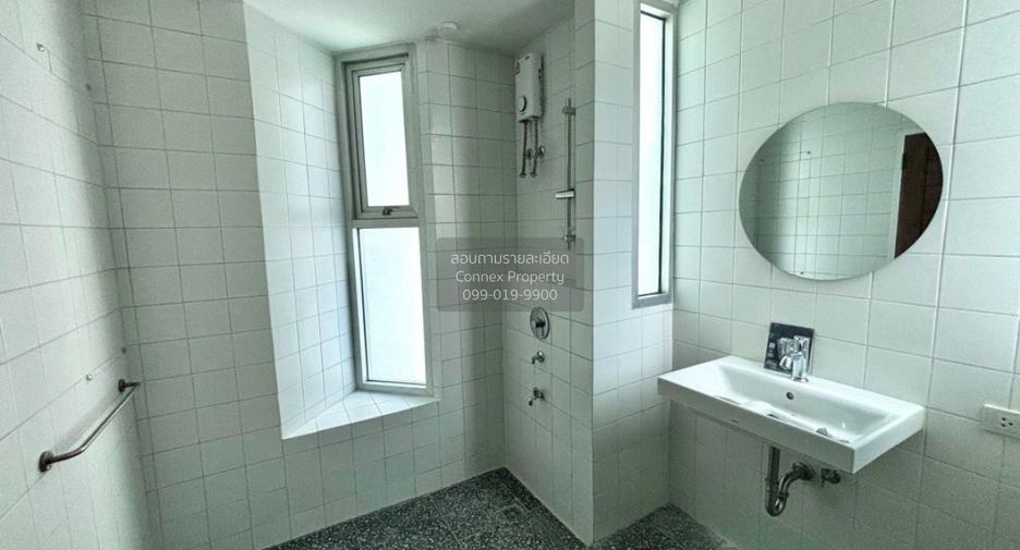 For rent 2 ベッドルーム condo in Sathon, Bangkok