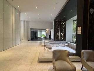 Condo en venta de 4 habitaciones en Pathum Wan, Bangkok
