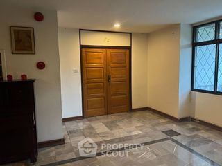 Apartamento en alquiler de 4 habitaciones en Watthana, Bangkok