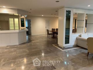 Apartamento en alquiler de 4 habitaciones en Watthana, Bangkok
