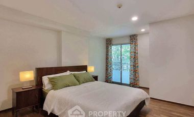 For rent 2 bedrooms condo in Phra Khanong, Bangkok