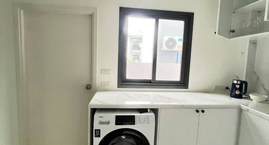 For rent 3 bedrooms house in Bang Lamung, Chonburi