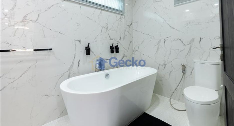 For rent 5 ベッドルーム house in Jomtien, Pattaya