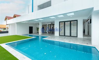 For rent 5 ベッドルーム house in Jomtien, Pattaya